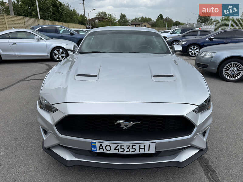 Купе Ford Mustang 2019 в Киеве фото 12 Купе Ford Mustang 2019 в Киеве