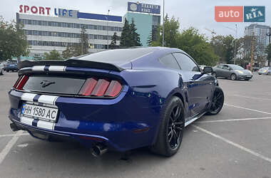 Купе Ford Mustang 2016 в 