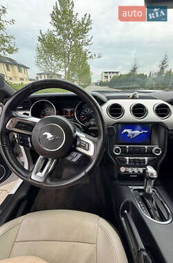 Купе Ford Mustang 2017 в 