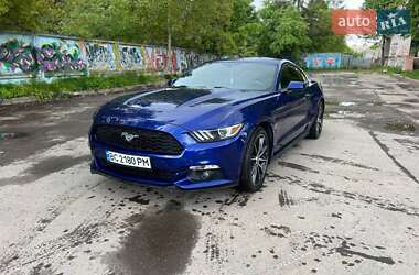 Купе Ford Mustang 2015 в 