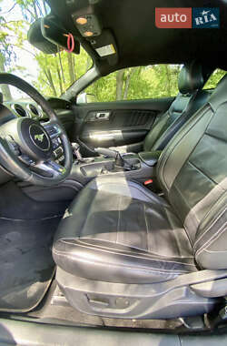 Купе Ford Mustang 2020 в 