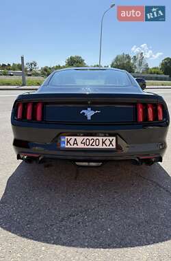 Купе Ford Mustang 2016 в 