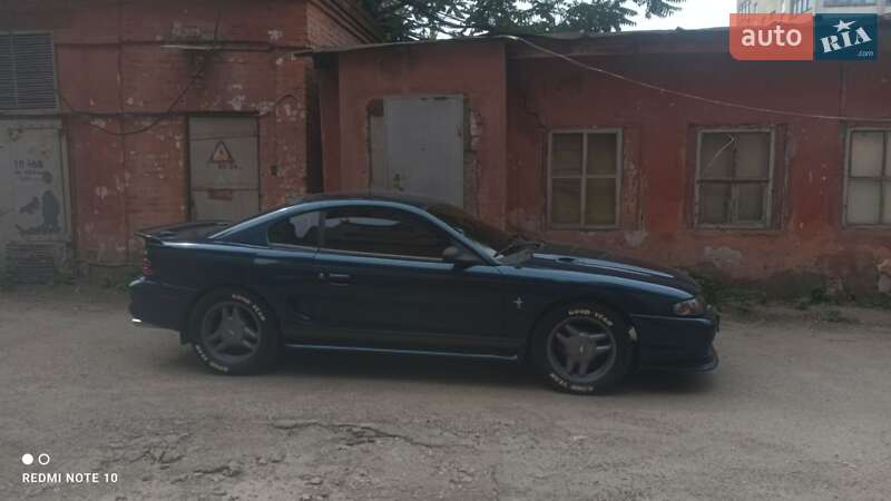 Купе Ford Mustang 1995 в Днепре