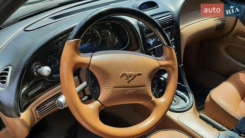 Купе Ford Mustang 1995 в Днепре