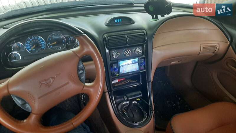 Купе Ford Mustang 1995 в Днепре