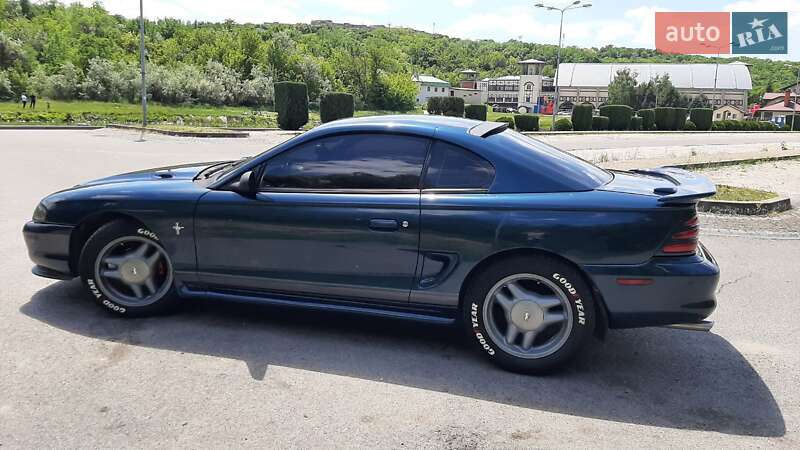 Купе Ford Mustang 1995 в Днепре