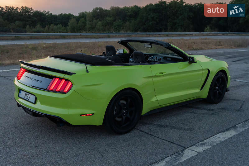 Кабриолет Ford Mustang 2015 в Харькове фото 20 Кабриолет Ford Mustang 2015 в Харькове
