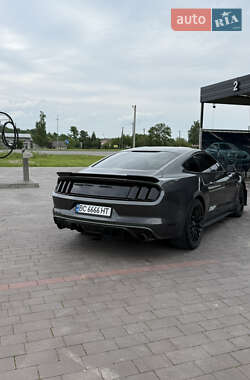 Купе Ford Mustang 2016 в 