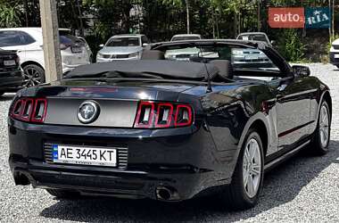 Кабриолет Ford Mustang 2014 в 