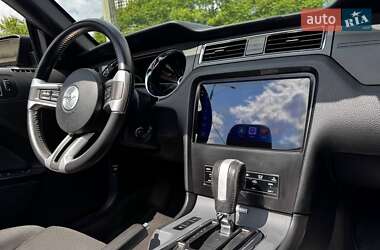 Кабриолет Ford Mustang 2014 в 