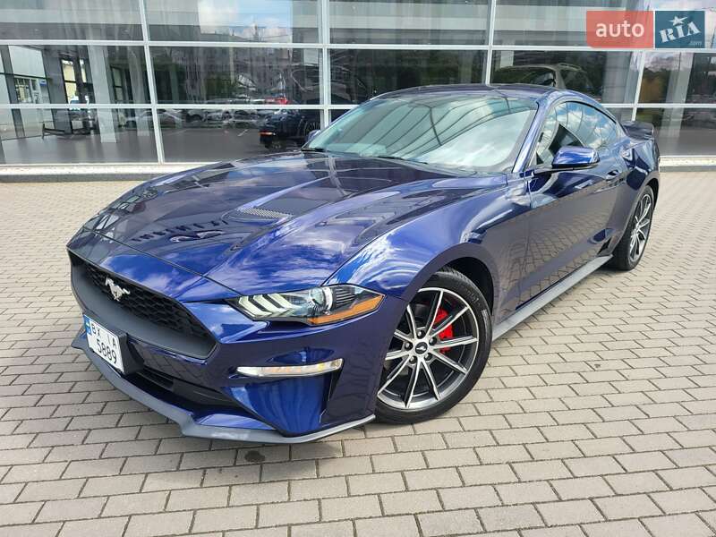 Купе Ford Mustang 2018 в 