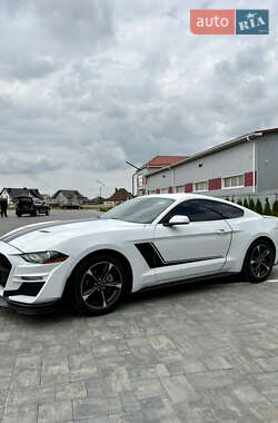 Купе Ford Mustang 2020 в 