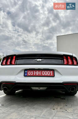 Купе Ford Mustang 2020 в 