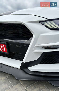 Купе Ford Mustang 2020 в 