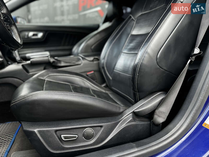 Купе Ford Mustang 2015 в Виннице