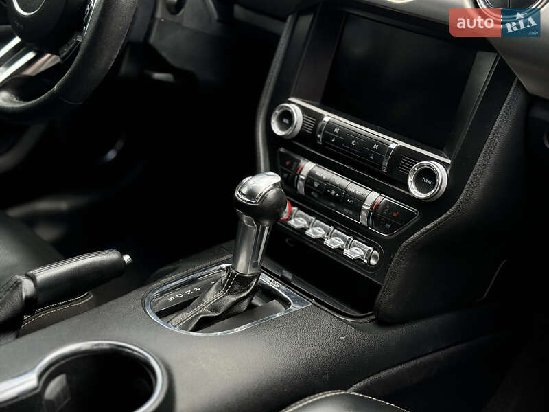 Купе Ford Mustang 2015 в Виннице