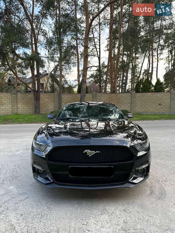 Купе Ford Mustang 2015 в Днепре