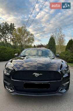 Купе Ford Mustang 2015 в 