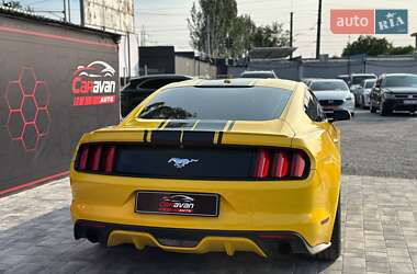 Купе Ford Mustang 2015 в 