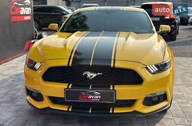 Купе Ford Mustang 2015 в 