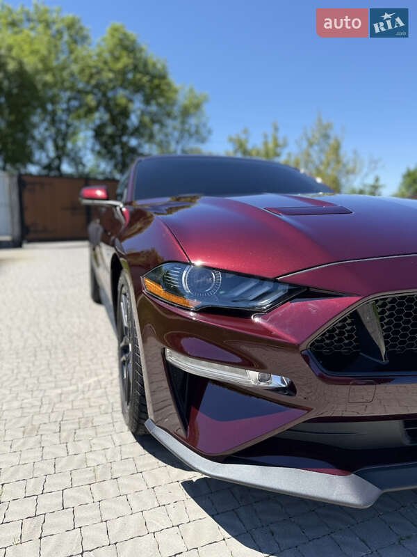 Купе Ford Mustang 2017 в Нововолынске