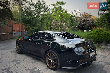 Купе Ford Mustang 2018 в 