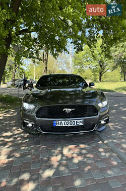 Купе Ford Mustang 2015 в 