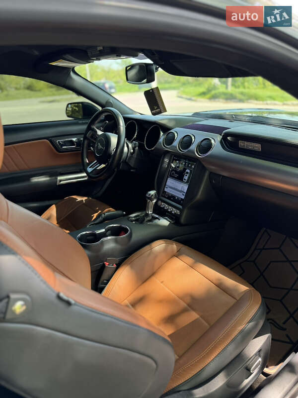 Купе Ford Mustang 2015 в Кропивницком фото 27 Купе Ford Mustang 2015 в Кропивницком