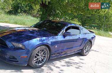 Купе Ford Mustang 2012 в Кропивницькому
