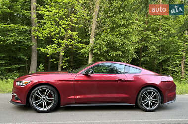 Купе Ford Mustang 2017 в 