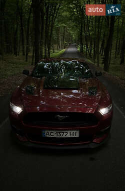 Купе Ford Mustang 2017 в 