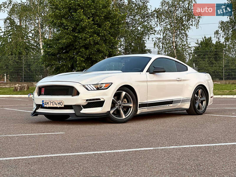Купе Ford Mustang 2016 в Житомирі