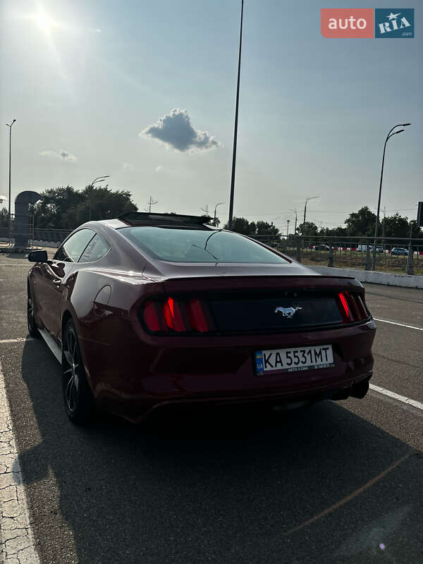 Купе Ford Mustang 2015 в Києві