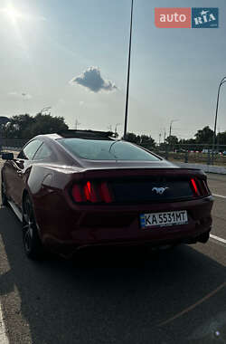 Купе Ford Mustang 2015 в 