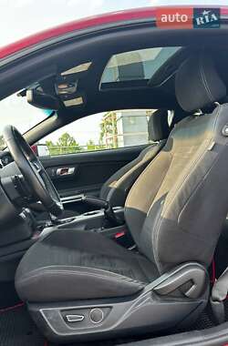Купе Ford Mustang 2015 в 