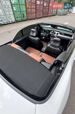 Кабриолет Ford Mustang 2019 в 