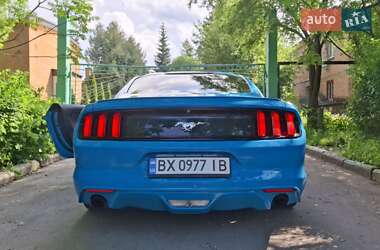 Купе Ford Mustang 2015 в 
