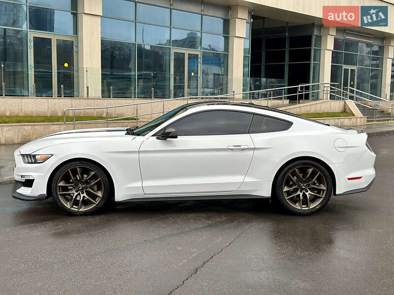 Купе Ford Mustang 2015 в Днепре фото 13 Купе Ford Mustang 2015 в Днепре