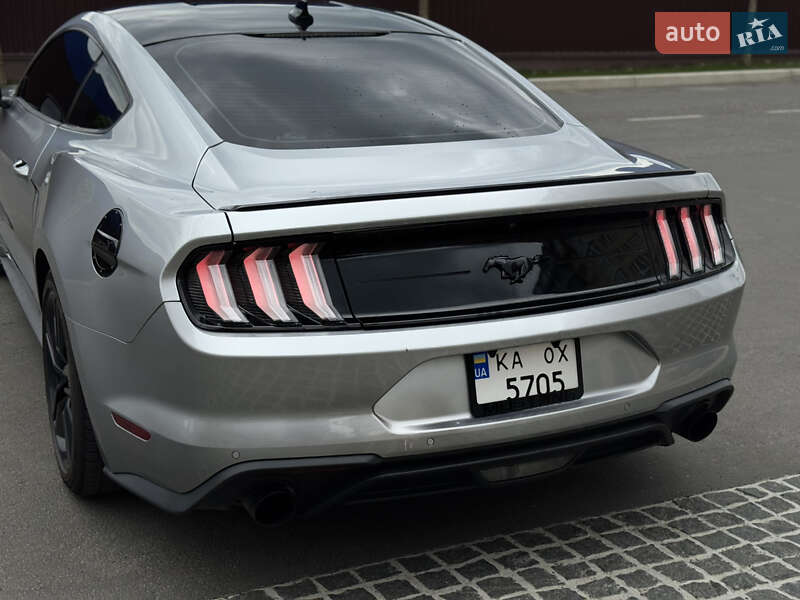 Купе Ford Mustang 2021 в Умани