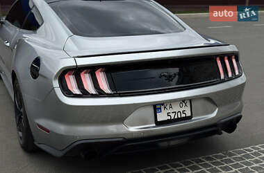 Купе Ford Mustang 2021 в 