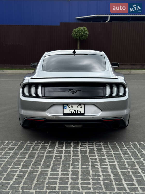 Купе Ford Mustang 2021 в Умани