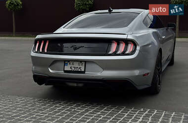 Купе Ford Mustang 2021 в 