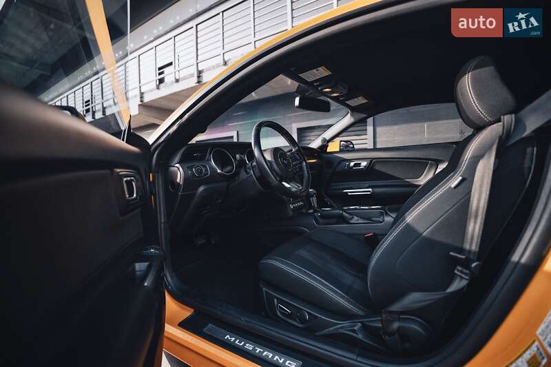 Купе Ford Mustang 2019 в Киеве