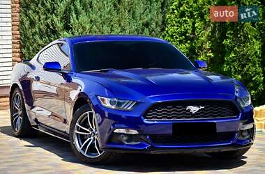 Купе Ford Mustang 2016 в 