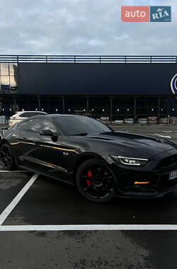 Купе Ford Mustang 2017 в 