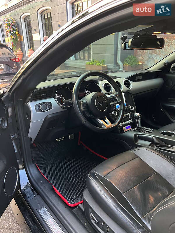 Купе Ford Mustang 2017 в Чернигове