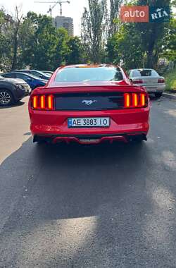 Купе Ford Mustang 2016 в 