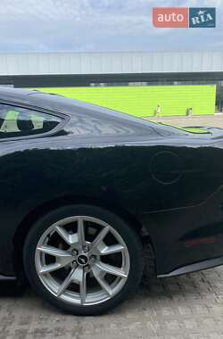 Купе Ford Mustang 2015 в 