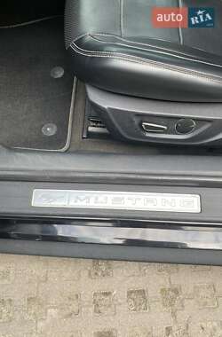 Купе Ford Mustang 2015 в 