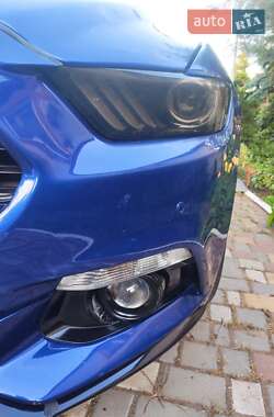 Купе Ford Mustang 2015 в 